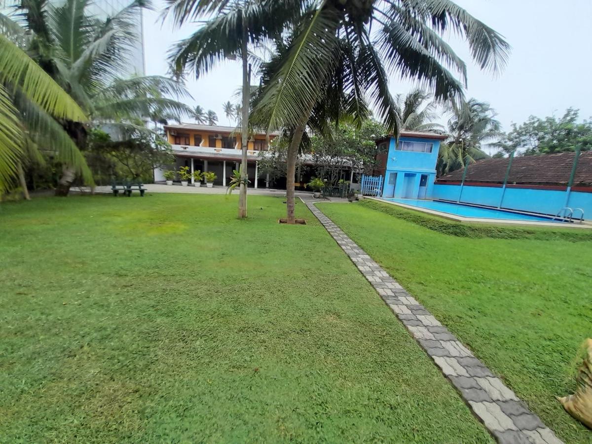 Larn'S Villa Hotel & Apartment Wadduwa Kültér fotó