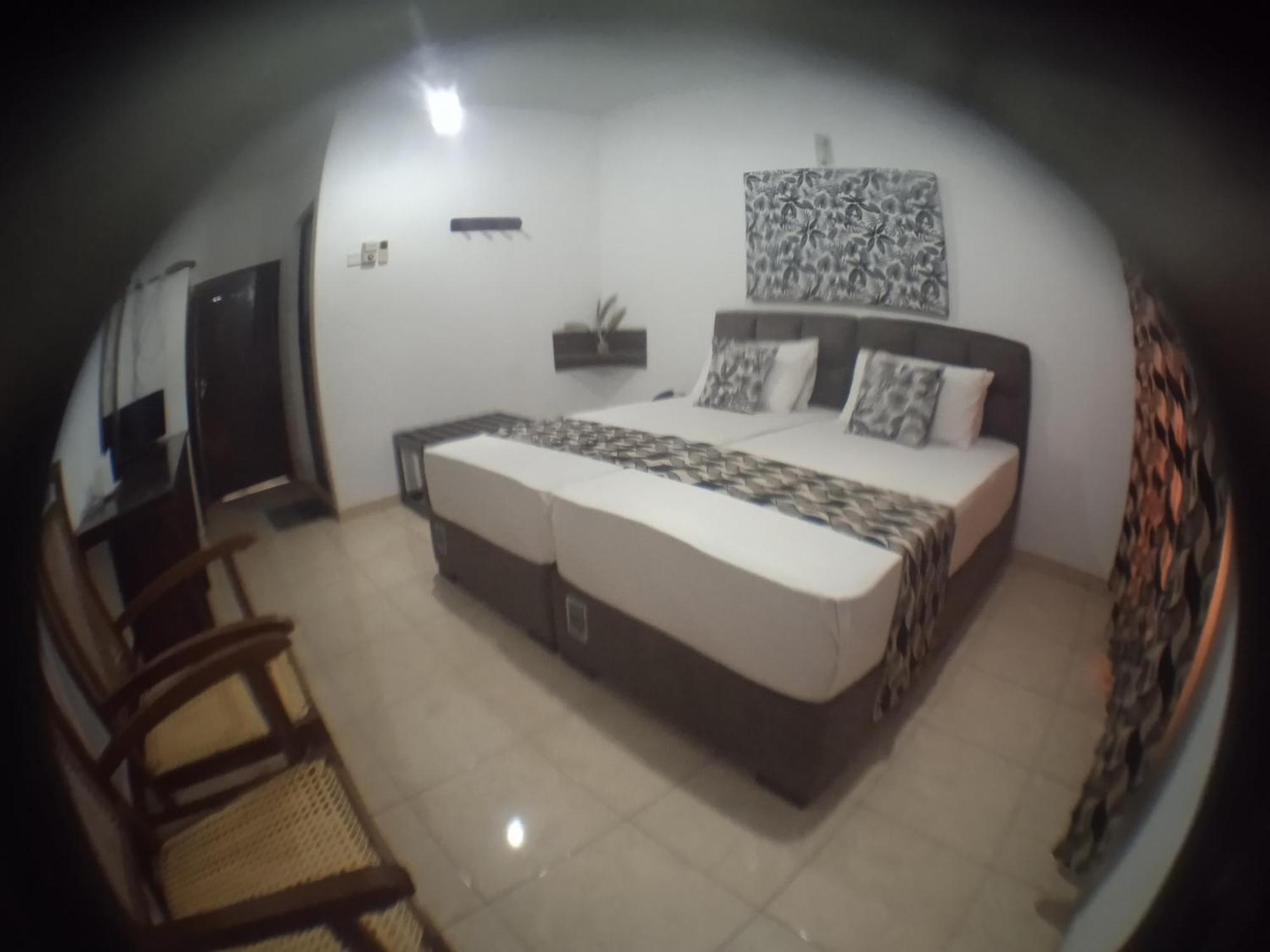 Larn'S Villa Hotel & Apartment Wadduwa Kültér fotó