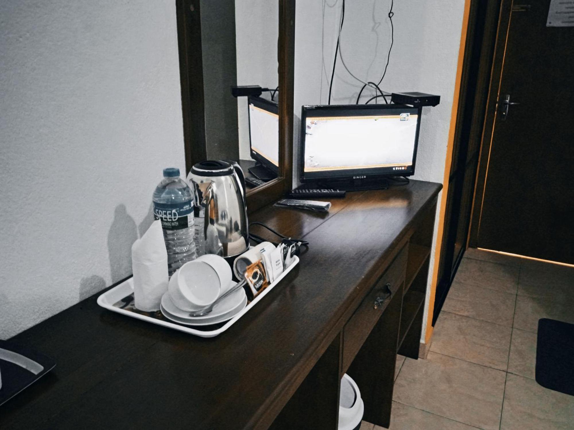 Larn'S Villa Hotel & Apartment Wadduwa Szoba fotó