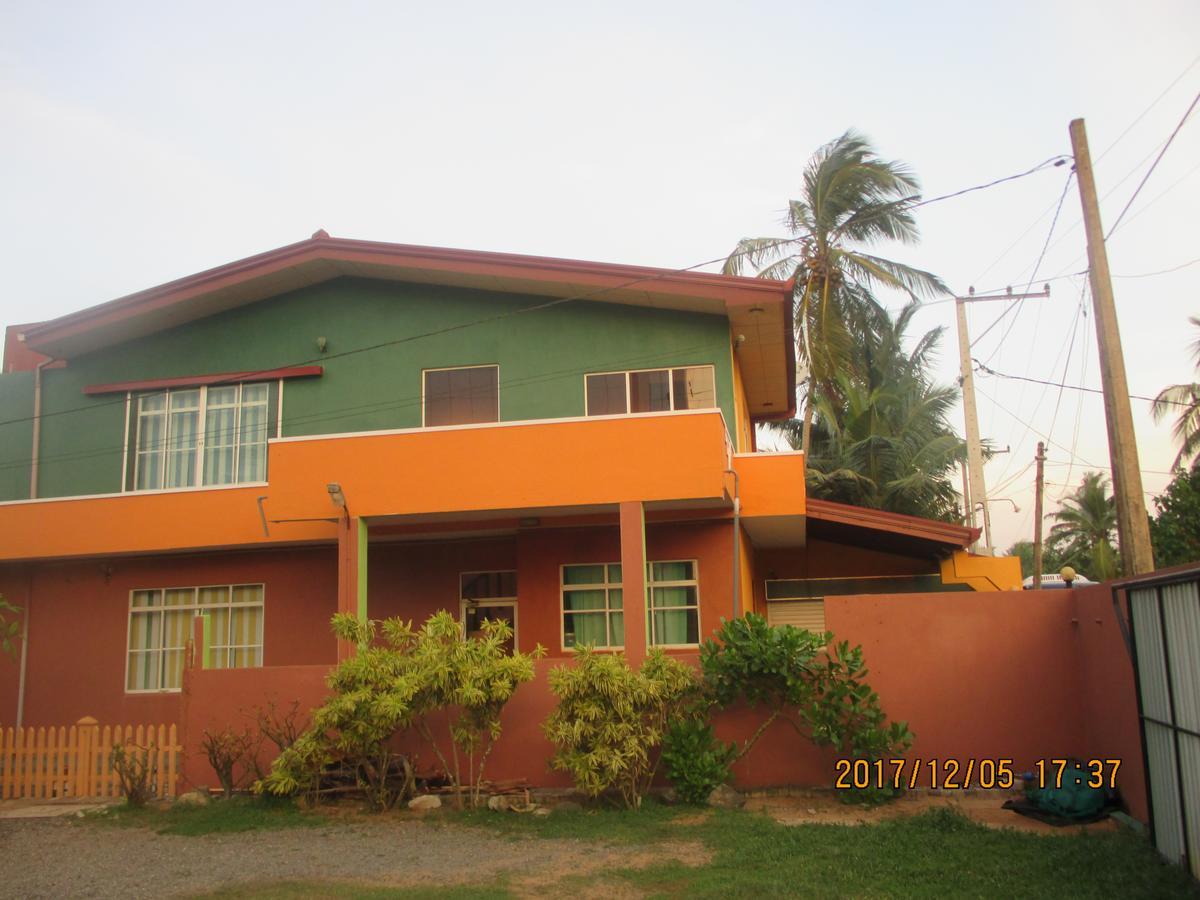 Larn'S Villa Hotel & Apartment Wadduwa Kültér fotó