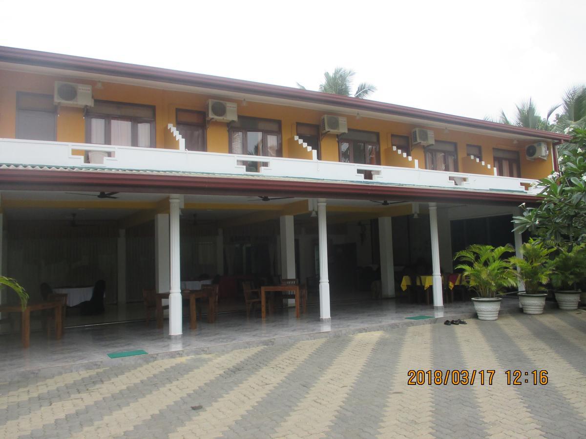 Larn'S Villa Hotel & Apartment Wadduwa Kültér fotó